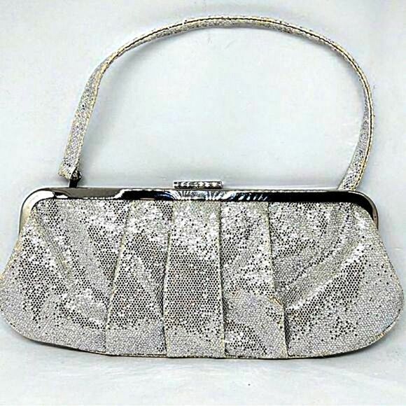 VINTAGE SILVER METALLIC HANDBAG EVENING GLITZ HINGE CLOSURE Shoulder‎ Strap - Picture 1 of 6